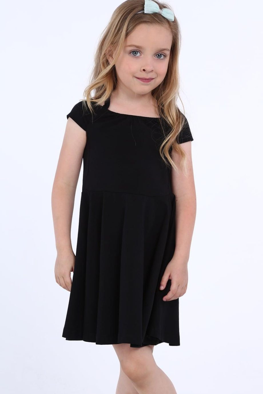 Girls' dress with thin straps, black NDZ8494